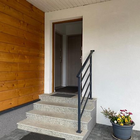 Apartamenty Fredry Lesko Exteriör bild