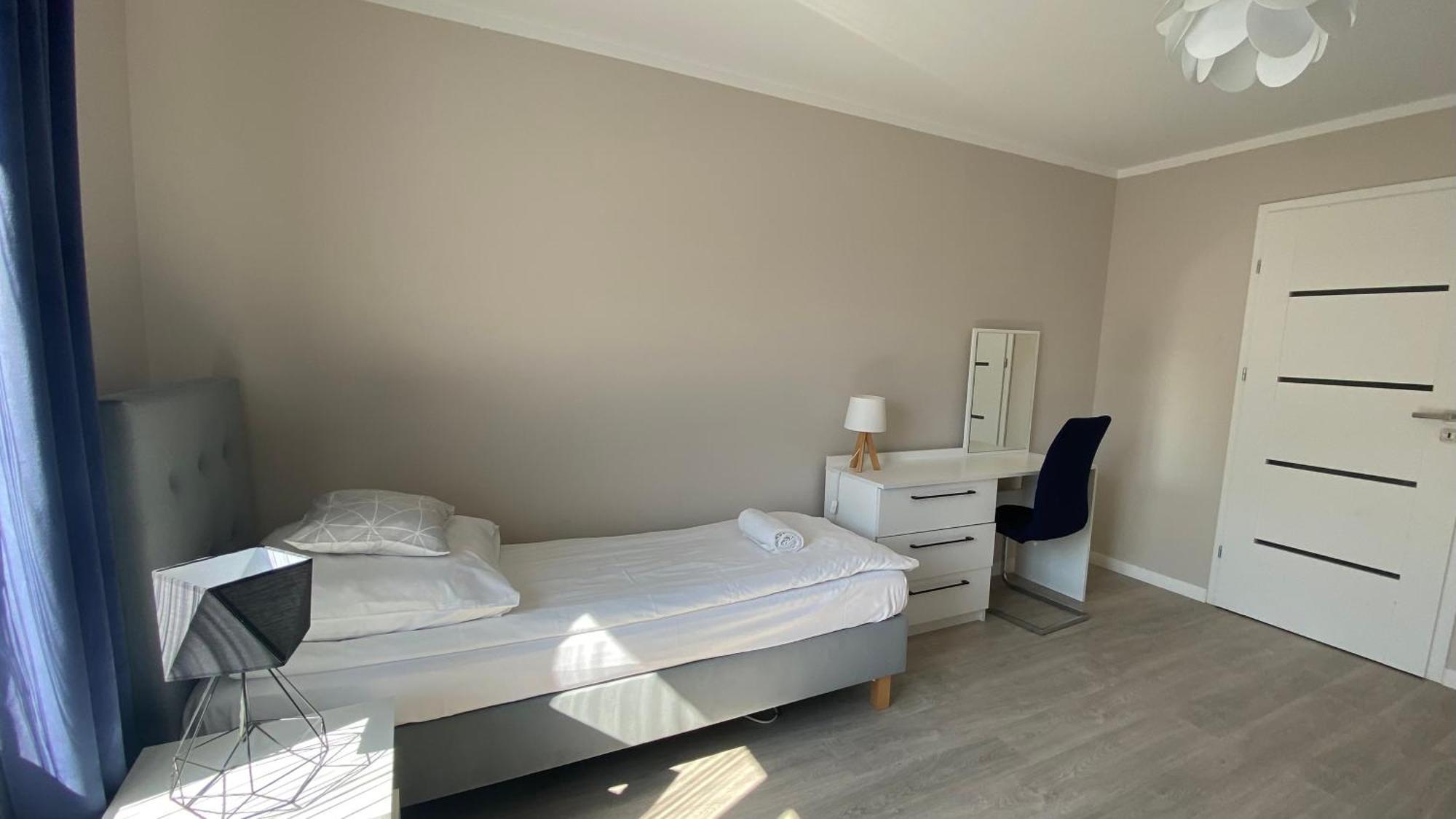 Apartamenty Fredry Lesko Exteriör bild